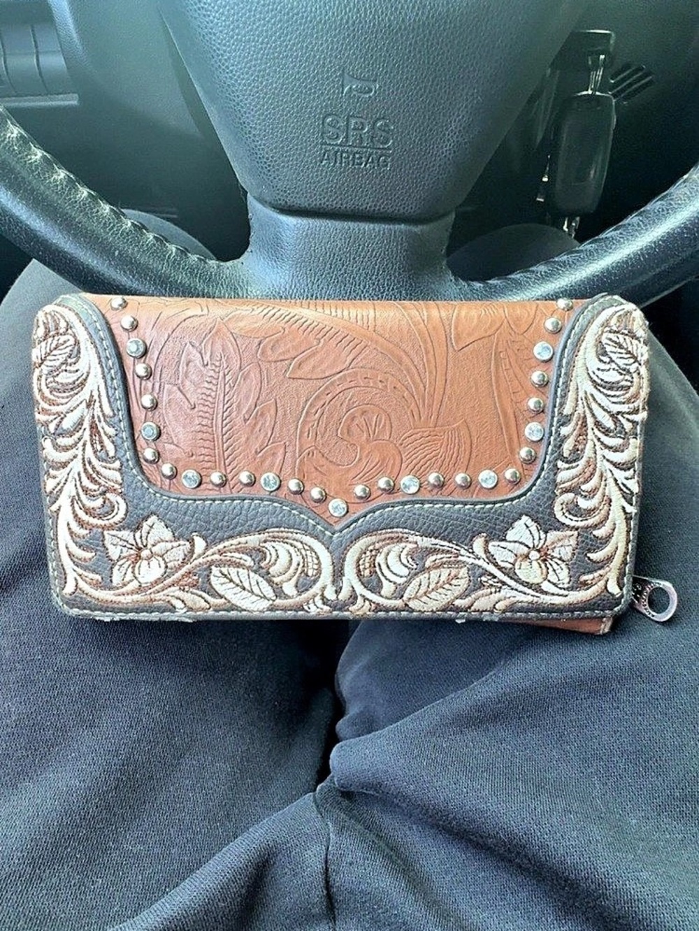 western-style women's bifold/trifold clutch wallet